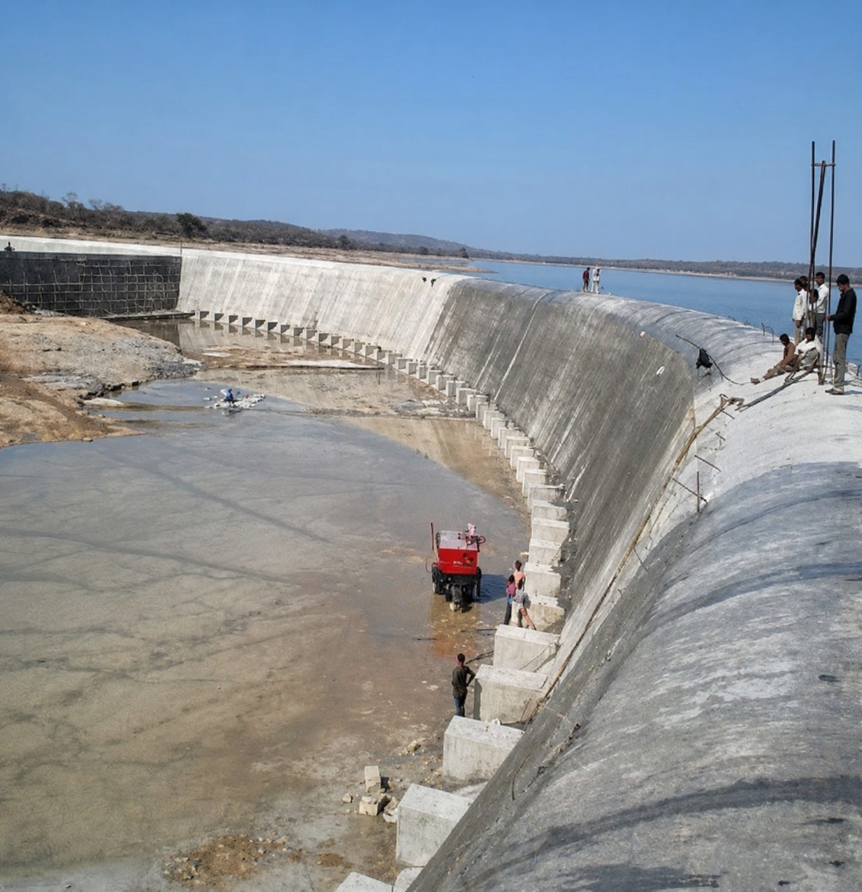 Curved spillway of the Kaketeo Project